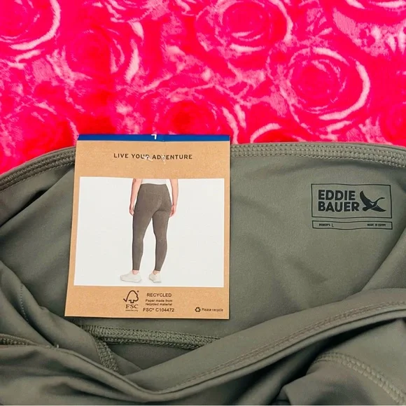New Eddie Bauer Women's Comfort
Stretch Moisture Wicking Trail
Legging Tight L - Picture 5 of 5
